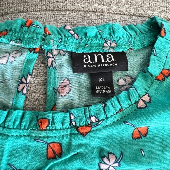 a.n.a Shirred Sleeve Floral Blouse Size XL - Picture 6 of 8